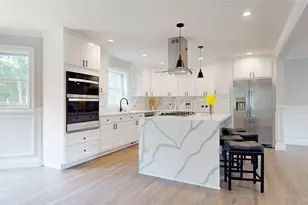 89 B Mount Sinai-Coram Rd, Coram, NY 11727 - Photo 5