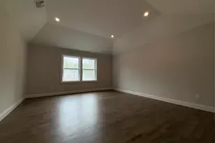 89 B Mount Sinai-Coram Rd, Coram, NY 11727 - Photo 11