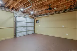 225 Rushmore Ave, Carle Place, NY 11514 - Photo 21