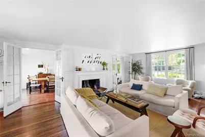 5 Thorn Hedge Road, Bellport, NY 11713 - Photo 9