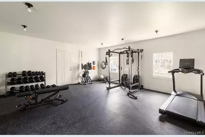 5 Thorn Hedge Road, Bellport, NY 11713 - Photo 35