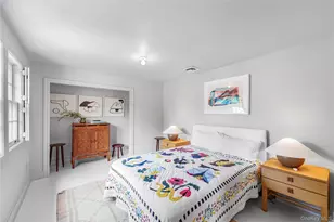 5 Thorn Hedge Rd, Bellport, NY 11713 - Photo 29