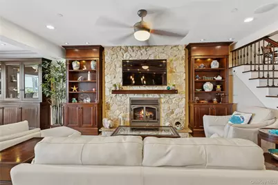 821 W Park Avenue, Long Beach, NY 11561 - Photo 17