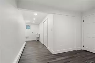8 Gale Dr, Woodmere, NY 11581 - Photo 19