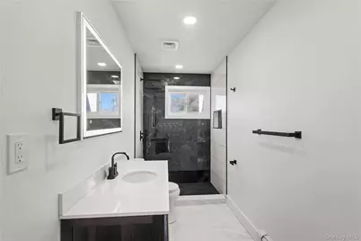 8 Gale Drive, Woodmere, NY 11581 - Photo 5