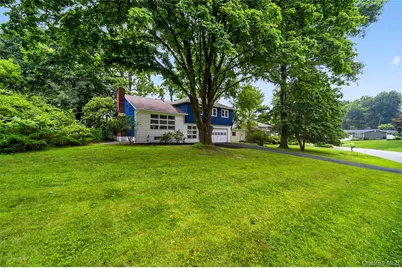 31 Old Farms Road, Poughkeepsie, NY 12603 - Photo 3