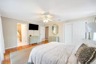 386 Mill Rd, Westhampton, NY 11977 - Photo 21