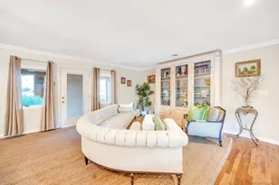 386 Mill Rd, Westhampton, NY 11977 - Photo 9