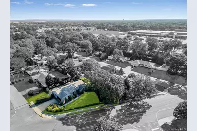 386 Mill Road, Westhampton, NY 11977 - Photo 29