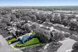 386 Mill Rd, Westhampton, NY 11977 - Photo 29