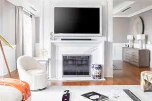 2000 Royal Ct, North Hills, NY 11040 - Photo 3