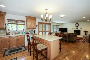 27 Dale Dr, Farmingdale, NY 11735 - Photo 13