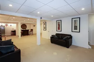 27 Dale Dr, Farmingdale, NY 11735 - Photo 29