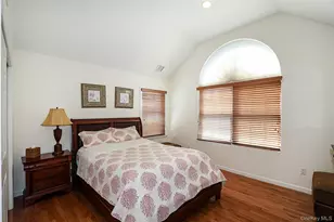 27 Dale Dr, Farmingdale, NY 11735 - Photo 23