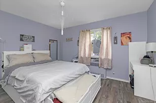 224-02 Stronghurst Ave, Queens Village, NY 11427 - Photo 9