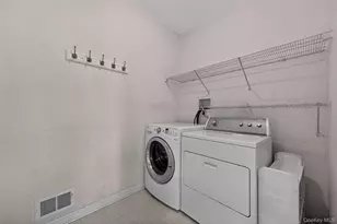 2806 Cherry Tree Way, New Windsor, NY 12553 - Photo 23