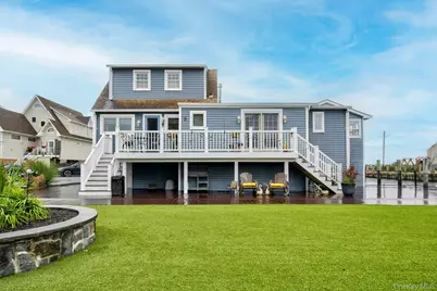 2 Bayview Avenue E, Lindenhurst, NY 11757 - Photo 37