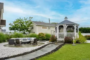 2 Bayview Ave E, Lindenhurst, NY 11757 - Photo 39