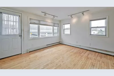 2 Bayview Avenue E, Lindenhurst, NY 11757 - Photo 29