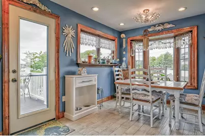2 Bayview Avenue E, Lindenhurst, NY 11757 - Photo 15