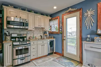 2 Bayview Avenue E, Lindenhurst, NY 11757 - Photo 11