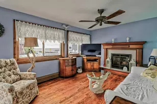 2 Bayview Ave E, Lindenhurst, NY 11757 - Photo 19