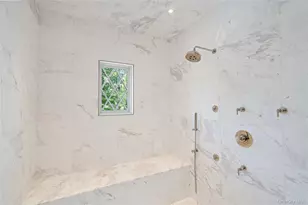 8 Dogwood Hill, Brookville, NY 11545 - Photo 35