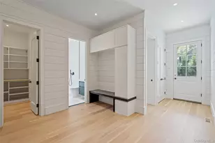 8 Dogwood Hill, Brookville, NY 11545 - Photo 23