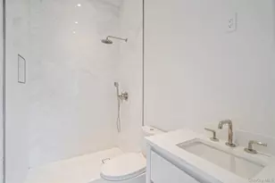 8 Dogwood Hill, Brookville, NY 11545 - Photo 35