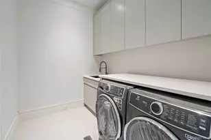 8 Dogwood Hill, Brookville, NY 11545 - Photo 37