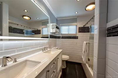 630 Shore Road, Lindenhurst, NY 11757 - Photo 11