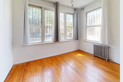 146-19 Lakewood Avenue, Jamaica, NY 11435 - Photo 5