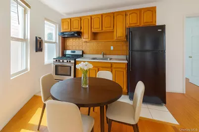 146-19 Lakewood Avenue, Jamaica, NY 11435 - Photo 11