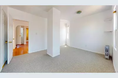 146-19 Lakewood Avenue, Jamaica, NY 11435 - Photo 17