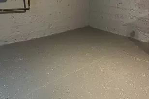 6 E Barclay St, Hicksville, NY 11801 - Photo 25