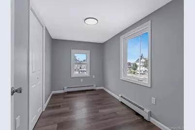6 E Barclay Street, Hicksville, NY 11801 - Photo 21