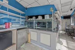 6 E Barclay St, Hicksville, NY 11801 - Photo 27