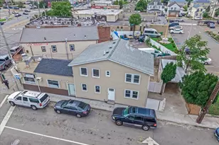 6 E Barclay St, Hicksville, NY 11801 - Photo 3