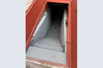 6 E Barclay Street, Hicksville, NY 11801 - Photo 23