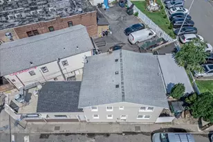 6 E Barclay St, Hicksville, NY 11801 - Photo 29