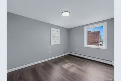 6 E Barclay Street, Hicksville, NY 11801 - Photo 19