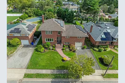 114 Seaman Road, Jericho, NY 11753 - Photo 5