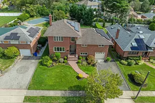 114 Seaman Rd, Jericho, NY 11753 - Photo 5