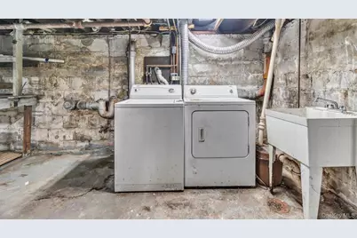 3 Walnut Place, Great Neck, NY 11021 - Photo 27