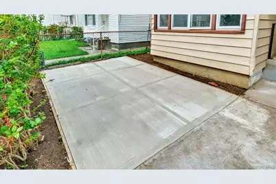 3 Walnut Place, Great Neck, NY 11021 - Photo 5