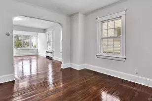 3 Walnut Pl, Great Neck, NY 11021 - Photo 7