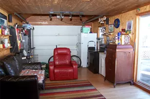 85 Oakland Ave, Lynbrook, NY 11563 - Photo 17