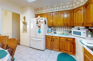 15 Amityville St, Islip Terrace, NY 11752 - Photo 3