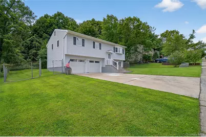 19 Half Hollow Turn, Monroe, NY 10950 - Photo 3