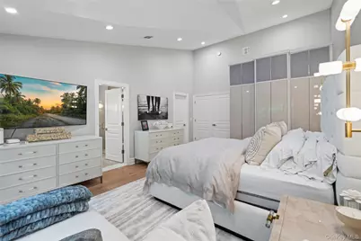 23 The Preserve, Woodbury, NY 11797 - Photo 17